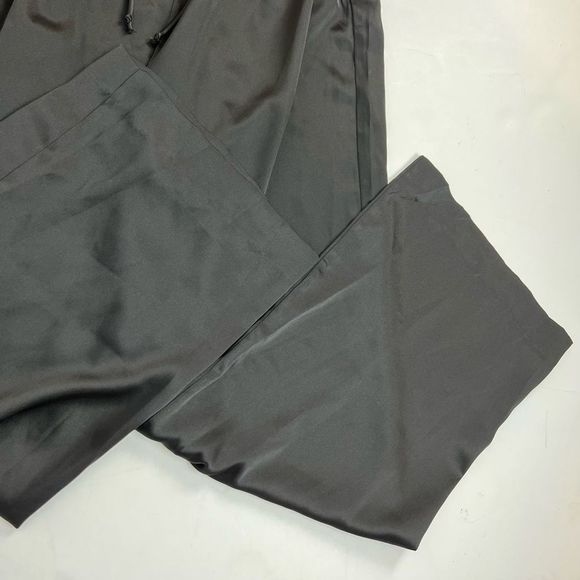 NWOT Paper Moon NWT Black Satin Two Piece Crop Top Set Womens Size Small - Picture 6 of 16